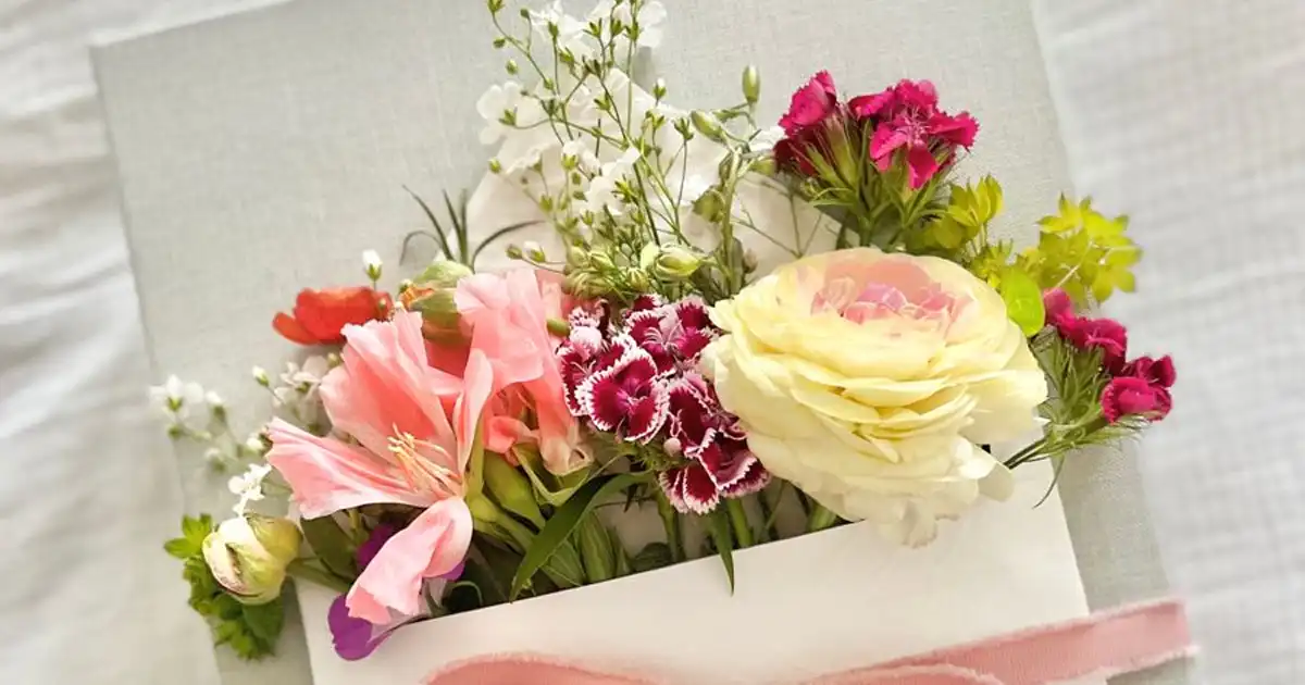 اهمیت انتخاب گل مناسب برای هدیه